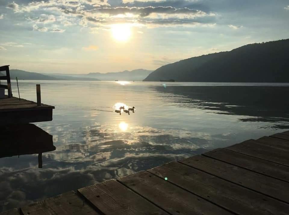 Exclusive Villa Ieşelniţa Bagian luar foto