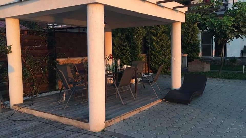 Exclusive Villa Ieşelniţa Bagian luar foto