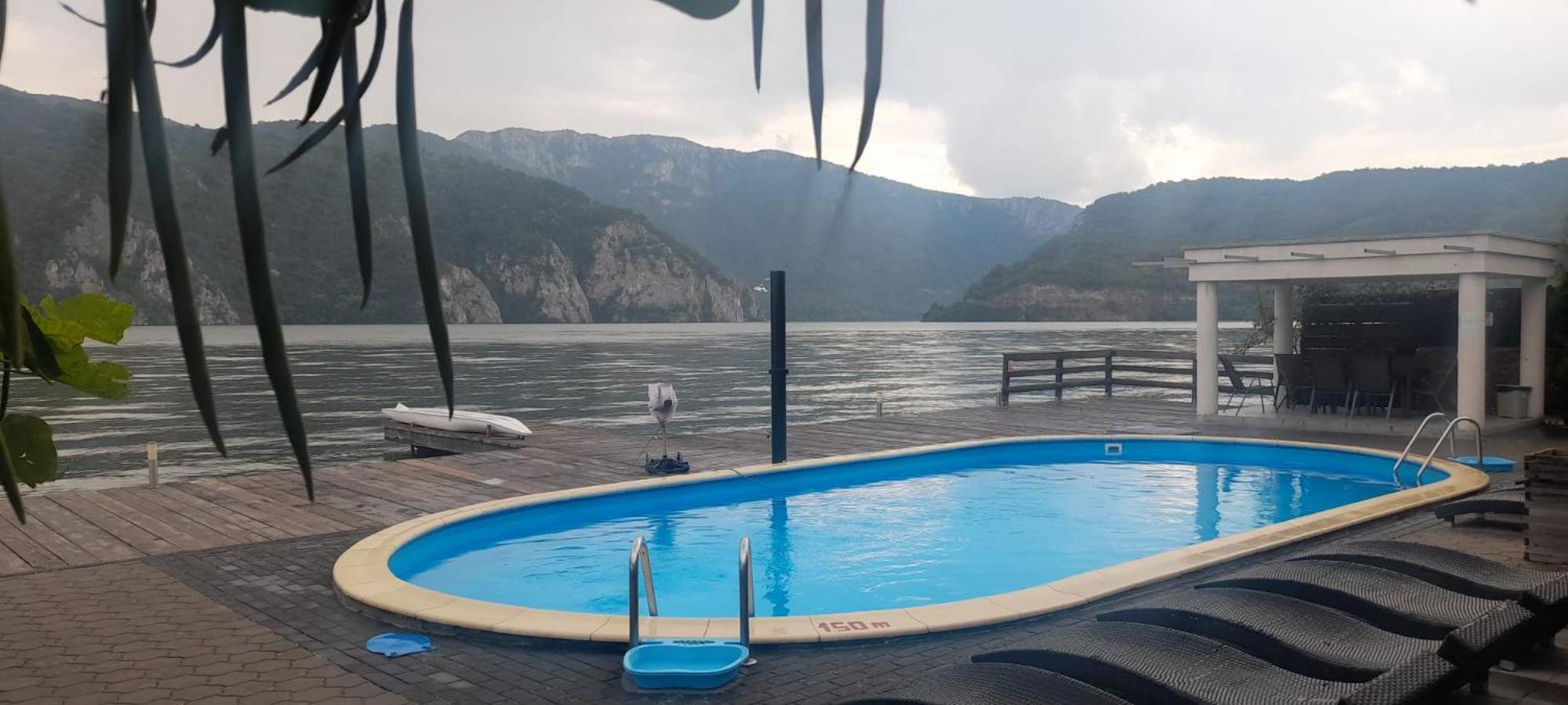 Exclusive Villa Ieşelniţa Bagian luar foto